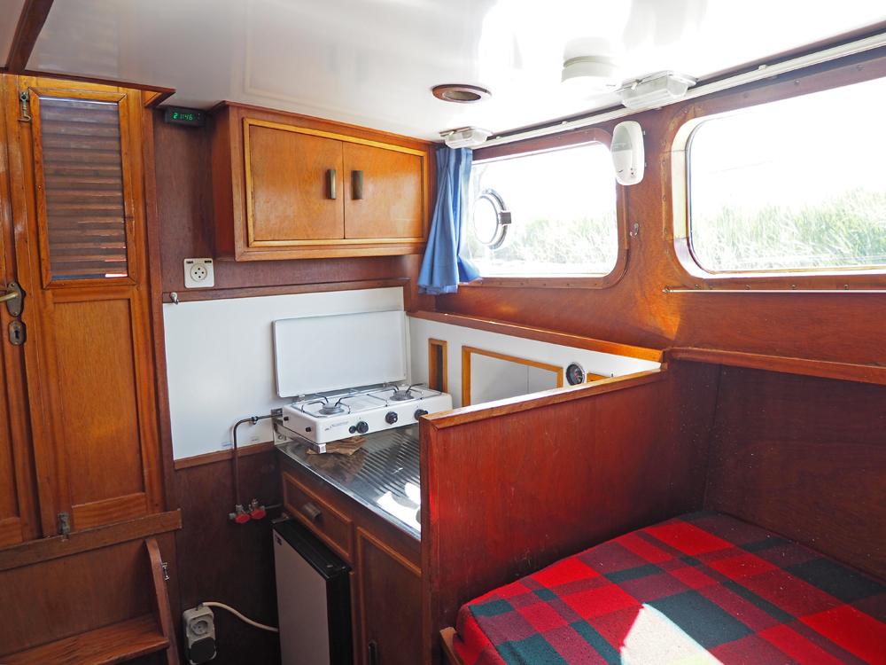 Fore ship, Accommodation